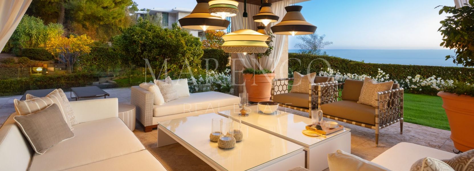 Villa  in Cascada de Camojan, Marbella Golden Mile, Marbella