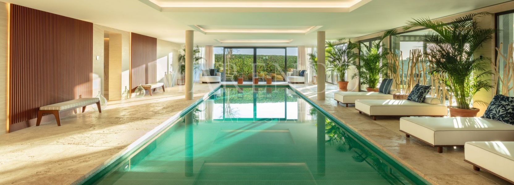 Villa  in Cascada de Camojan, Marbella Golden Mile, Marbella