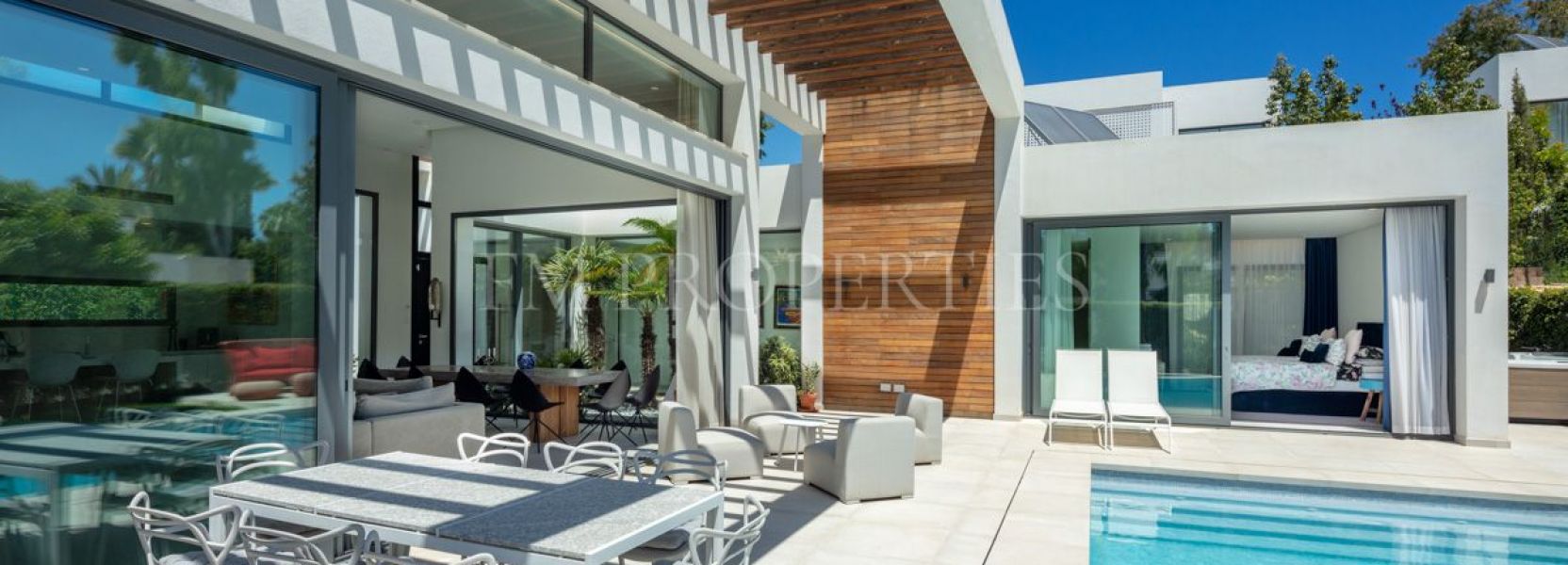 Villa  in Estepona