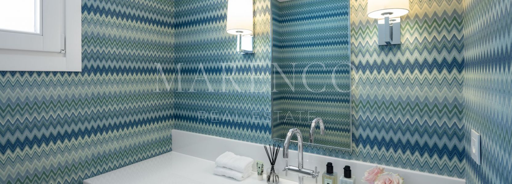 Villa  in Las Brisas, Nueva Andalucia, Marbella