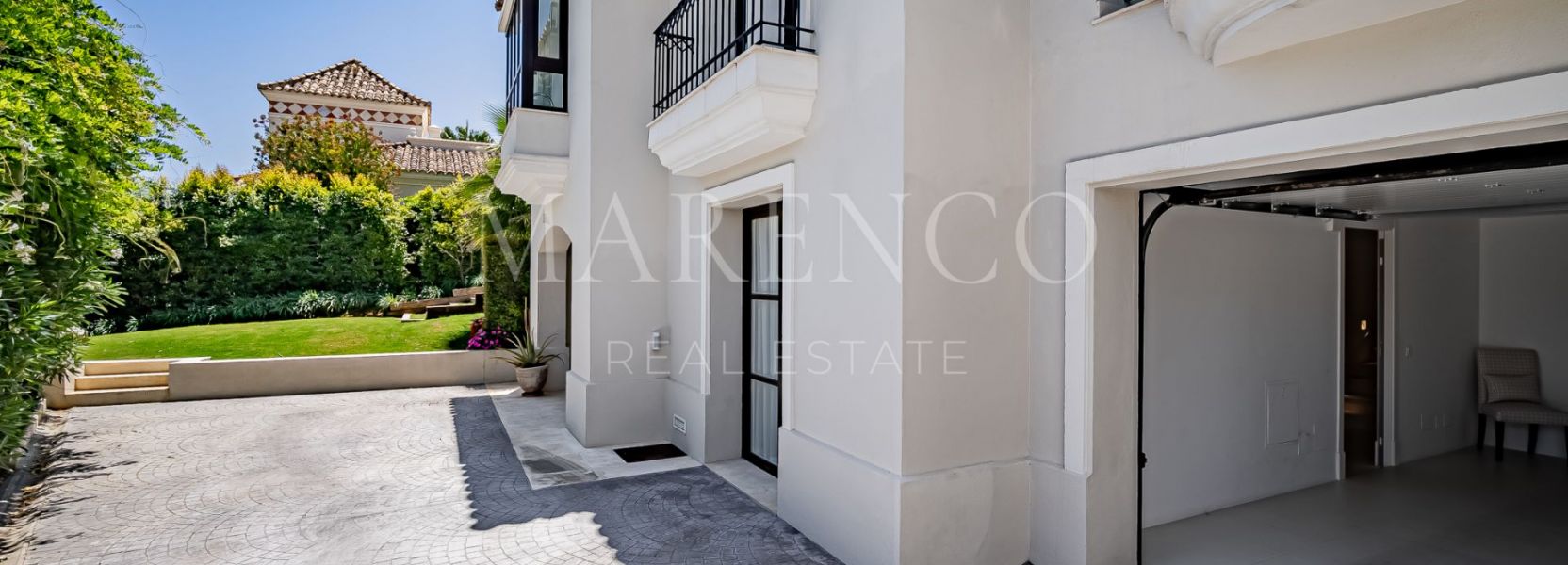 Villa  in Las Brisas, Nueva Andalucia, Marbella