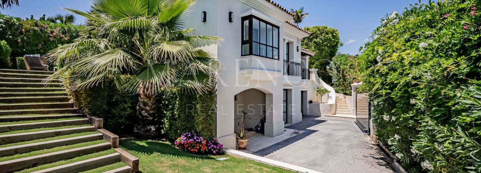 Villa  in Las Brisas, Nueva Andalucia, Marbella