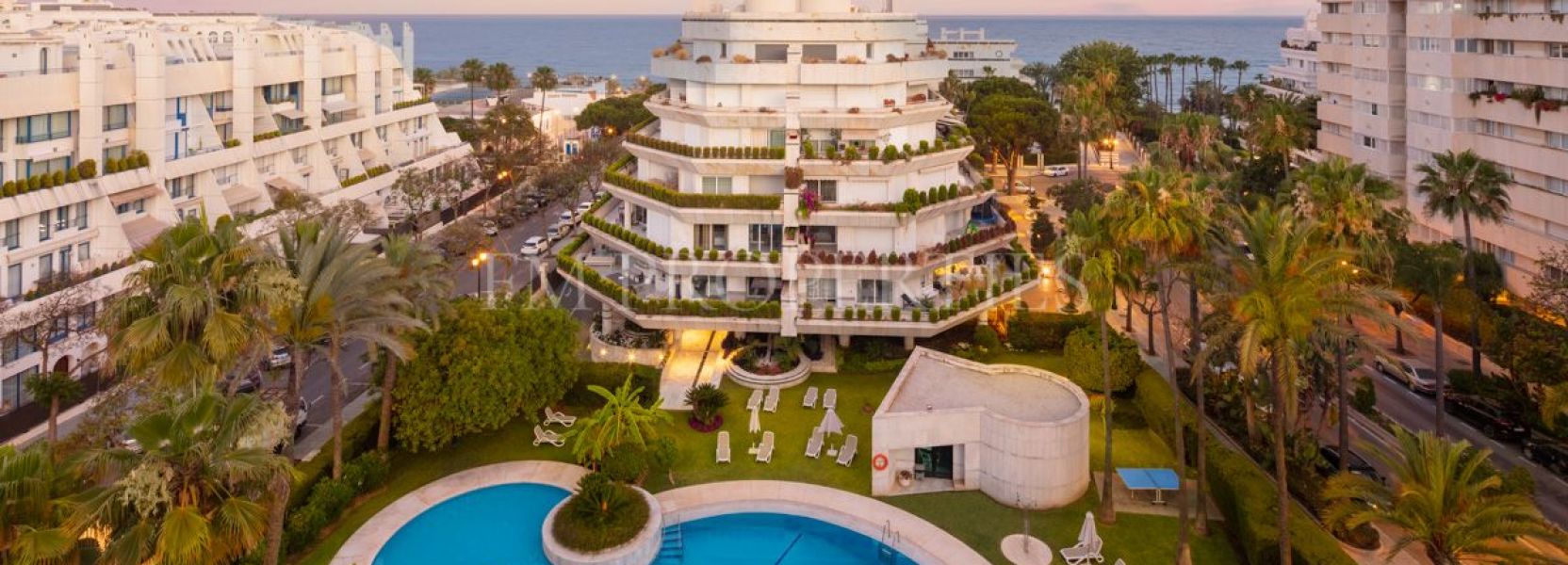 Apartment  in Marbella Golden Mile, Marbella
