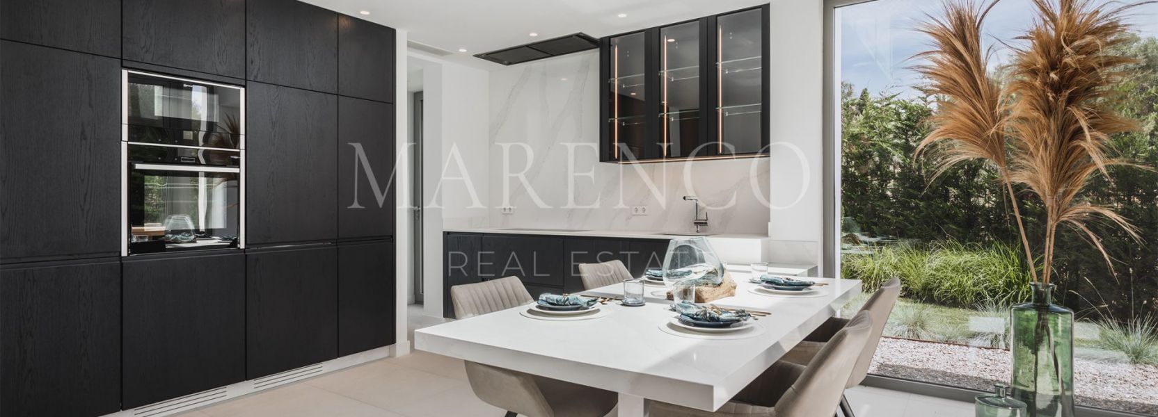 Villa  en El Paraiso, Estepona Este, Estepona