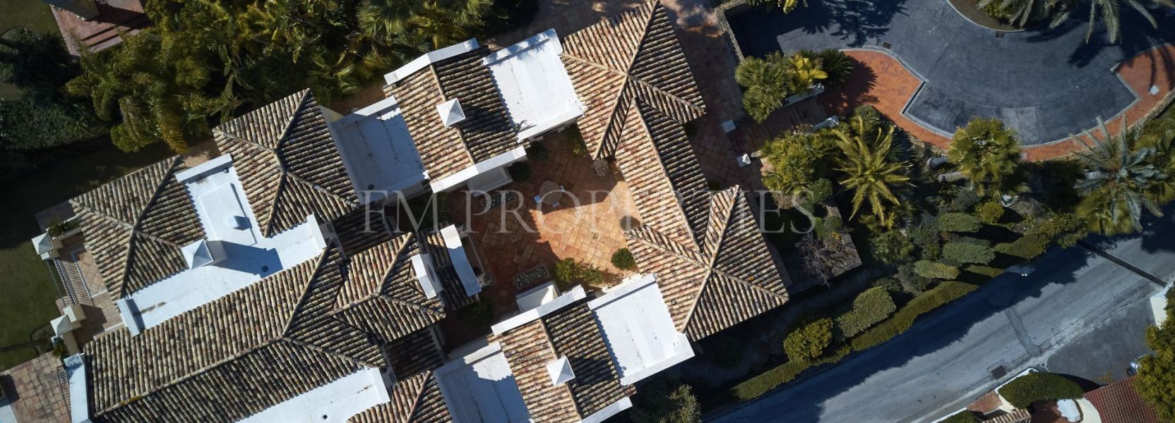 Villa  in Marbella Hill Club, Marbella Goldene Meile, Marbella