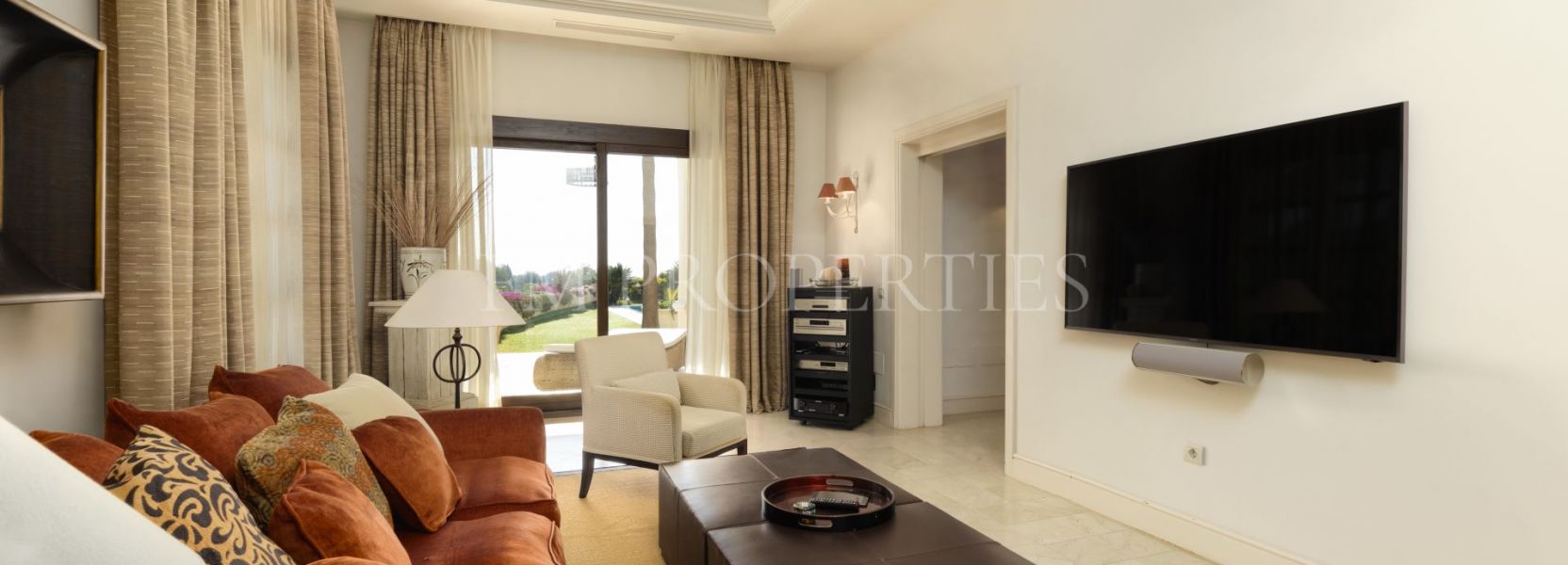 Villa  in Marbella Hill Club, Marbella Goldene Meile, Marbella