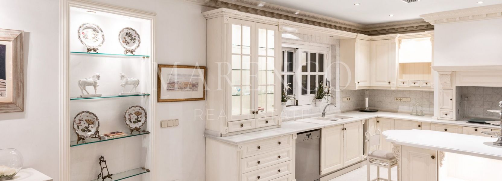 Villa  in Supermanzana H, Nueva Andalucia, Marbella