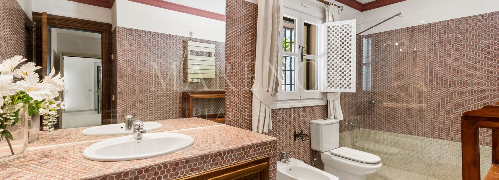 Villa  in Supermanzana H, Nueva Andalucia, Marbella