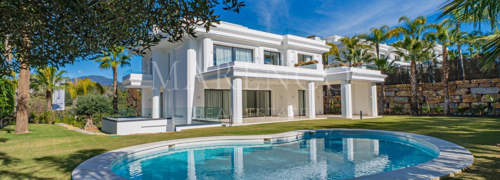 Semi Detached Villa in Marbella Golden Mile, Marbella