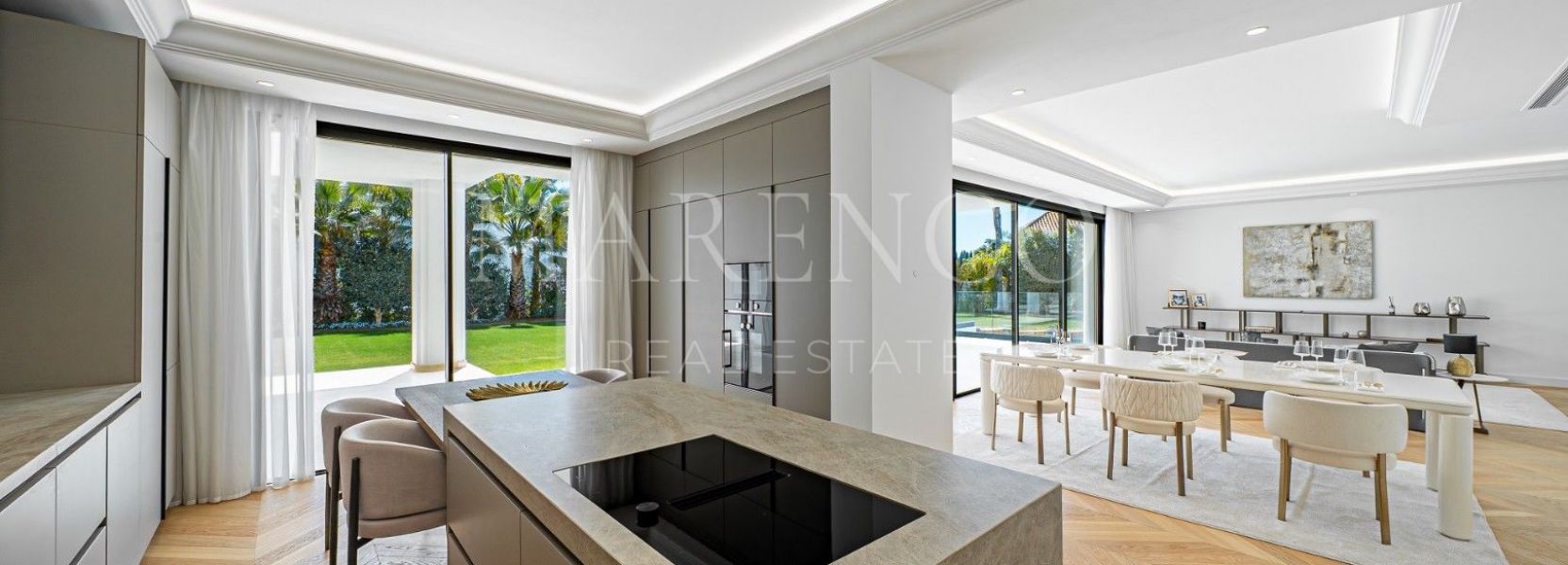Semi Detached Villa in Marbella Golden Mile, Marbella
