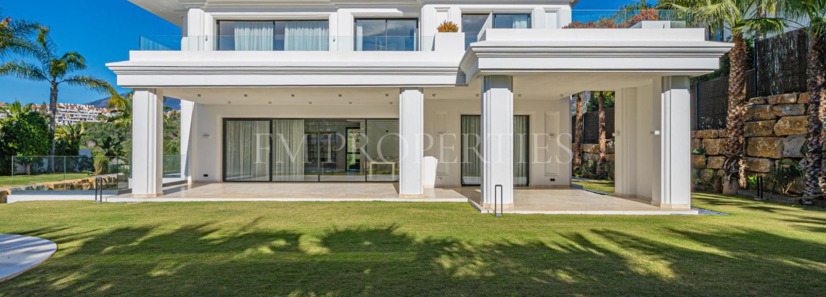Einfamilienhaushälfte  in Marbella Goldene Meile, Marbella