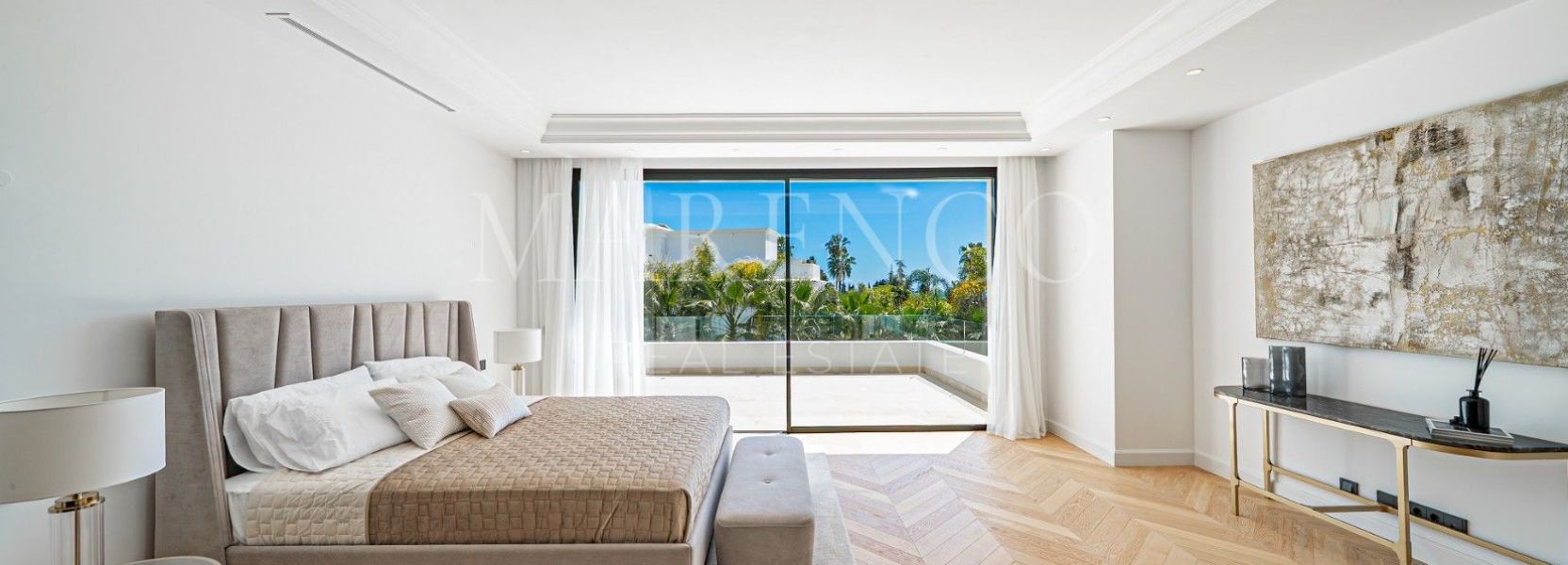 Semi Detached Villa in Marbella Golden Mile, Marbella