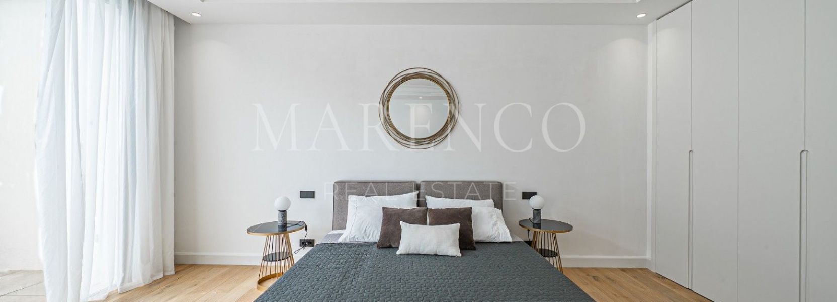 Semi Detached Villa in Marbella Golden Mile, Marbella