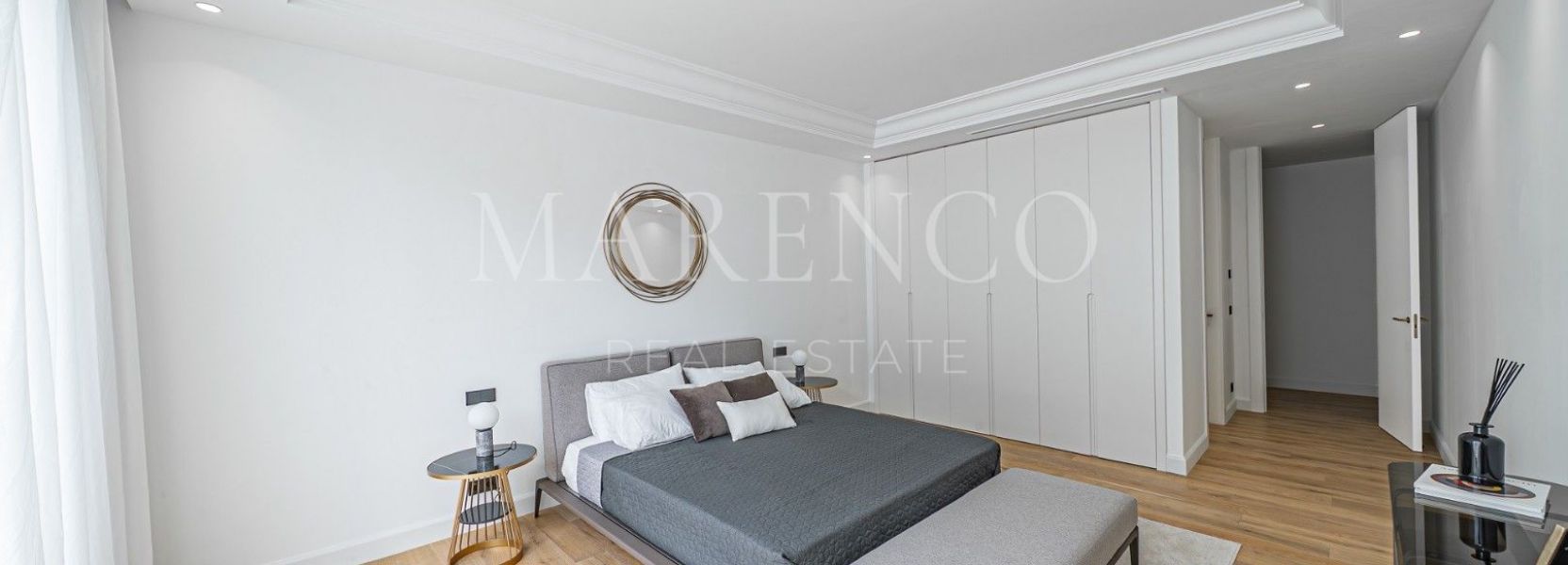 Semi Detached Villa in Marbella Golden Mile, Marbella