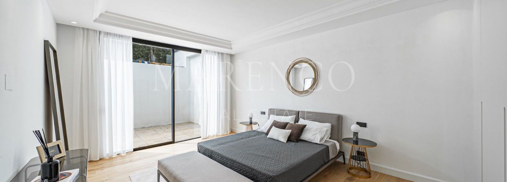 Semi Detached Villa in Marbella Golden Mile, Marbella