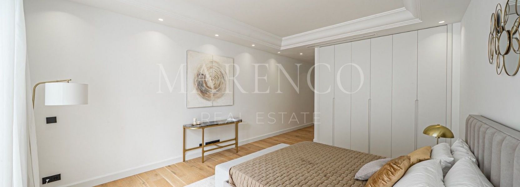 Semi Detached Villa in Marbella Golden Mile, Marbella