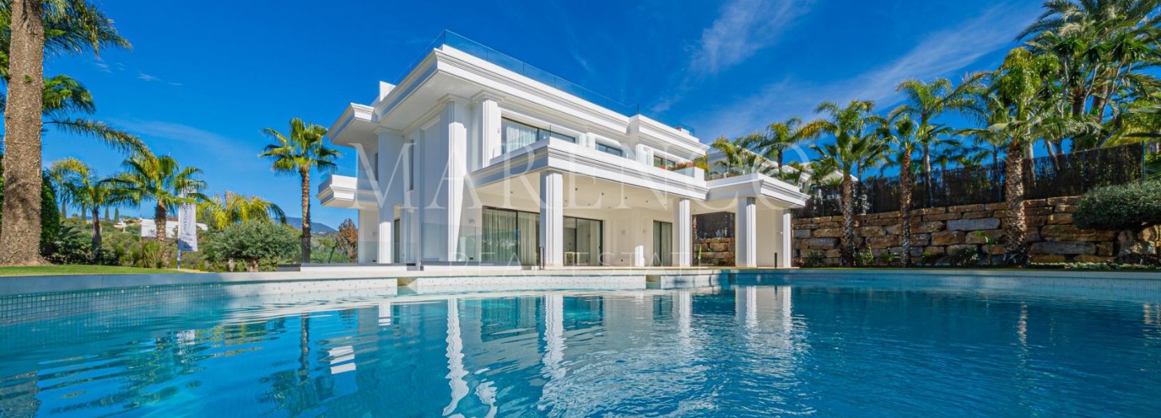 Semi Detached Villa in Marbella Golden Mile, Marbella