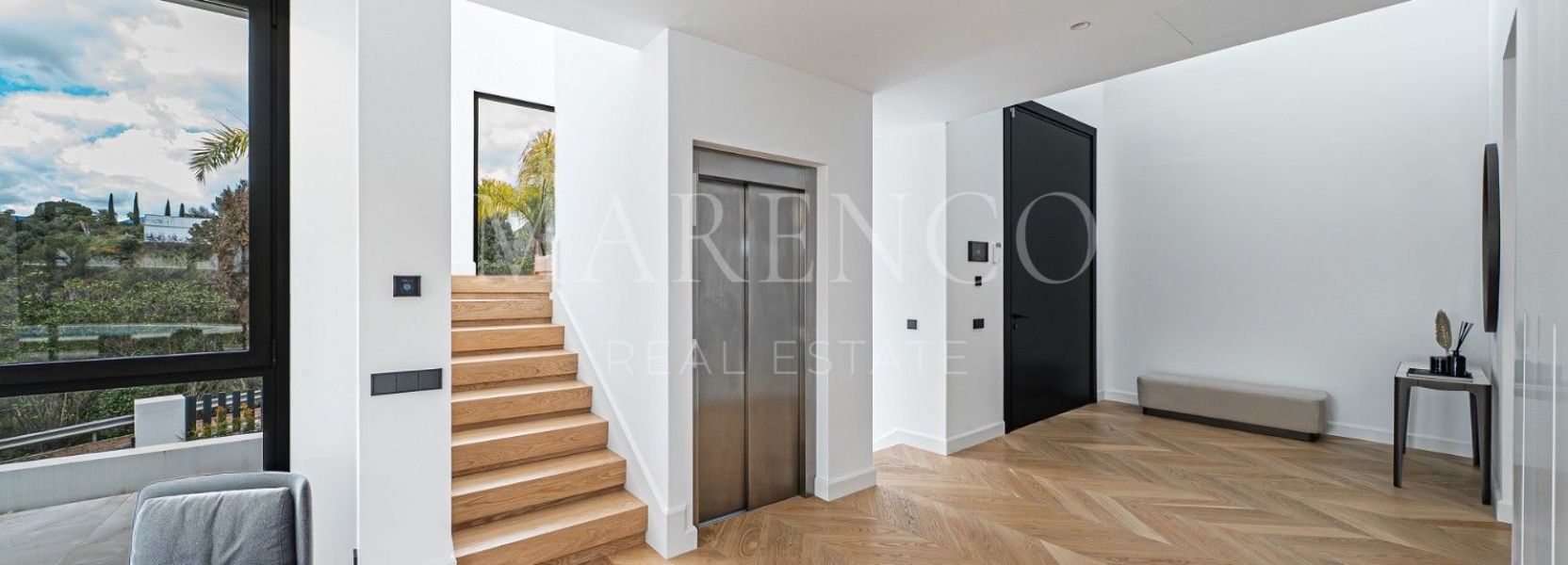 Semi Detached Villa in Marbella Golden Mile, Marbella