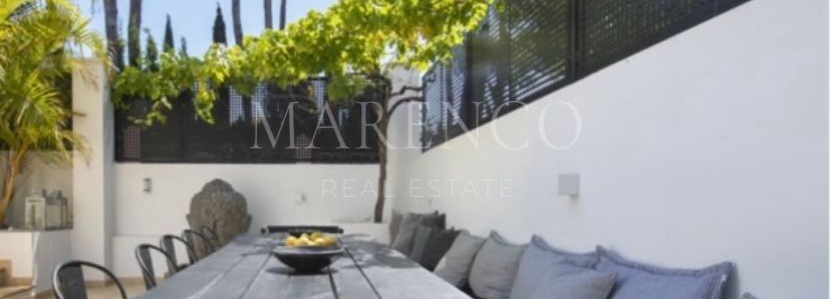 Villa  in Los Monteros, Marbella Ost, Marbella