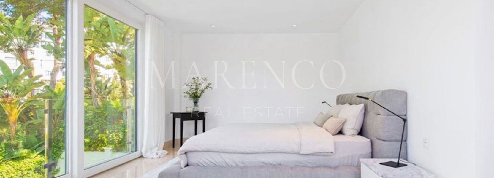 Villa  in Los Monteros, Marbella Ost, Marbella