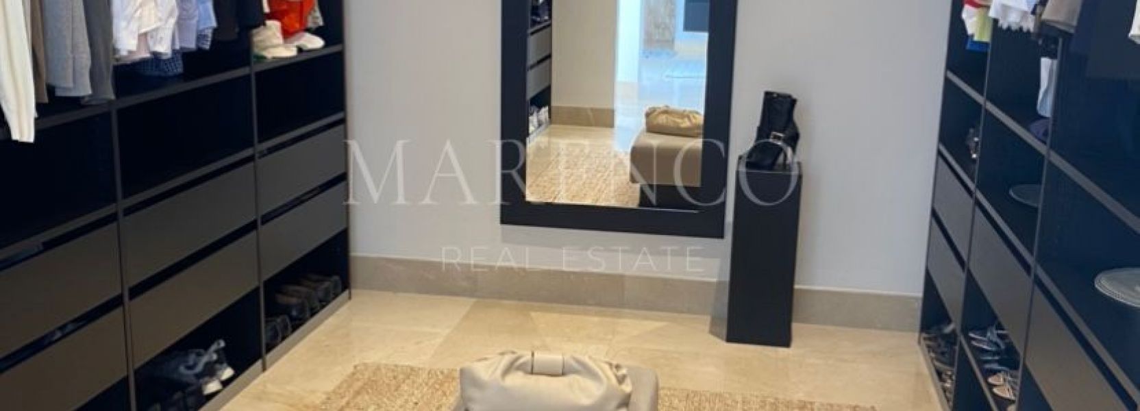 Villa  in Los Monteros, Marbella Ost, Marbella