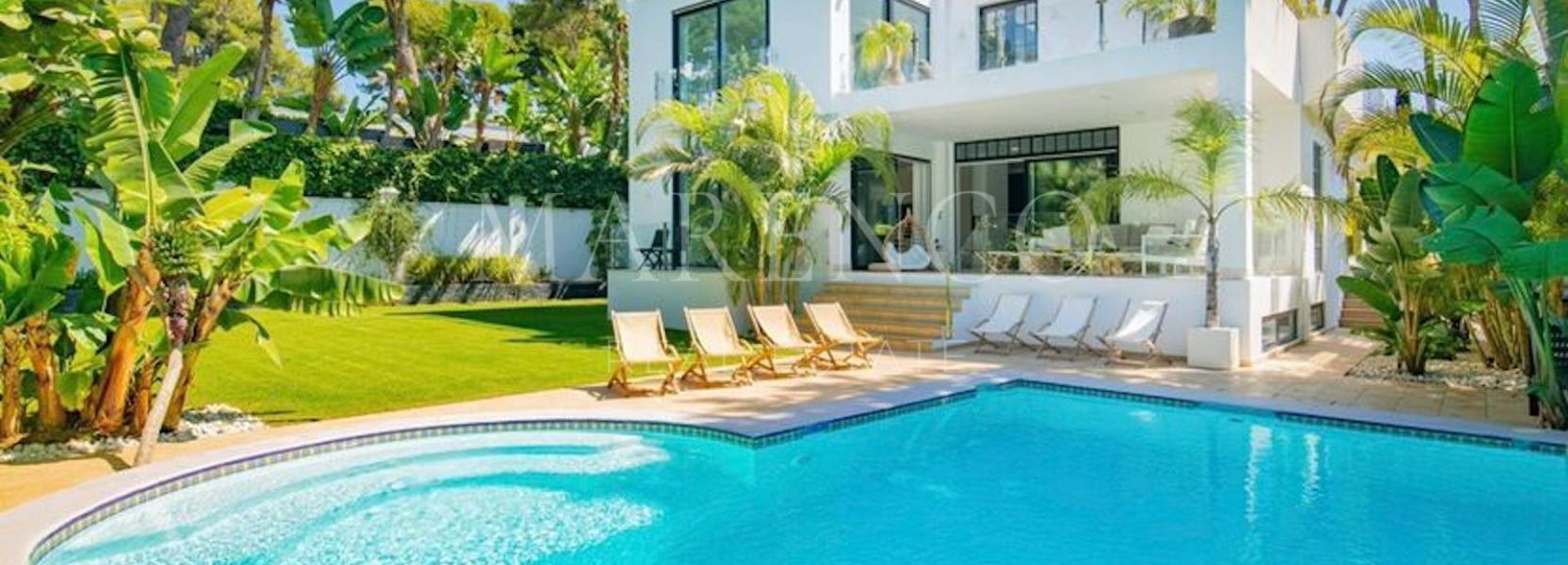 Villa  in Los Monteros, Marbella Ost, Marbella