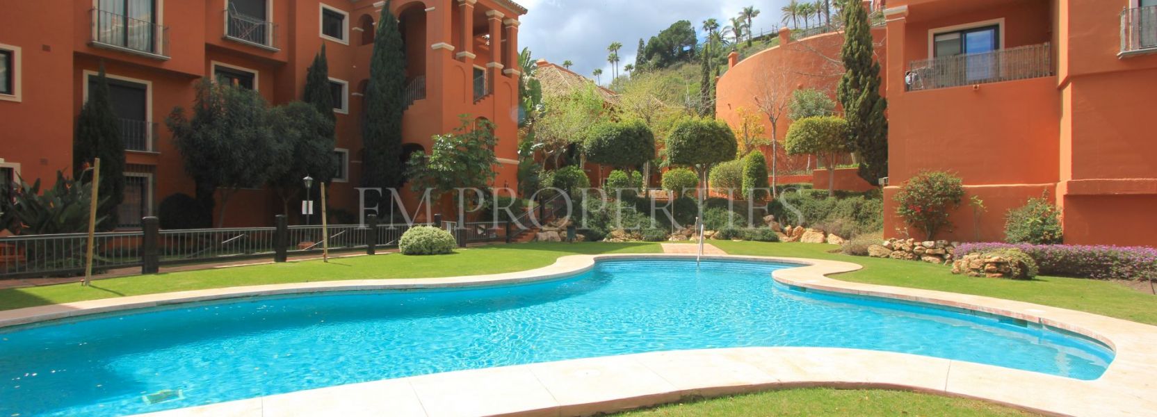 Appartement  in Monte Halcones, Benahavis