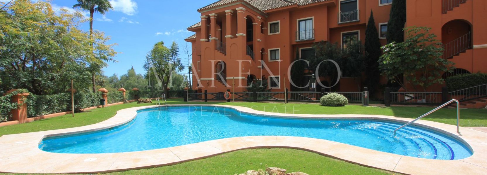 Apartment in Monte Halcones, Benahavis