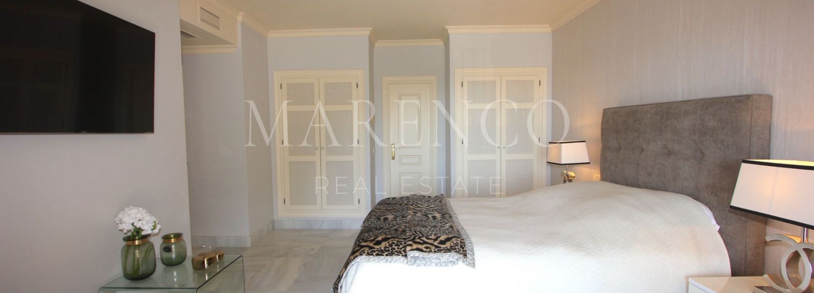 Apartment in Monte Halcones, Benahavis