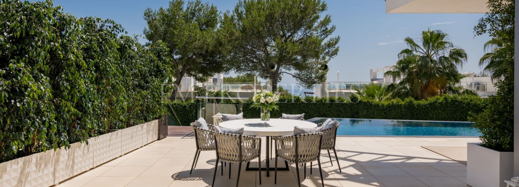 Half Vrijstaande Villa  in Sierra Blanca, Marbella Golden Mile, Marbella