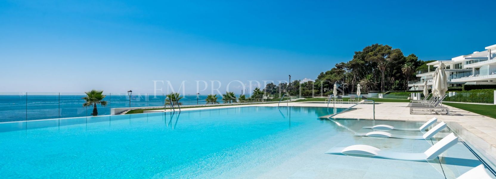 Penthouse  in Emare, Estepona Oost, Estepona
