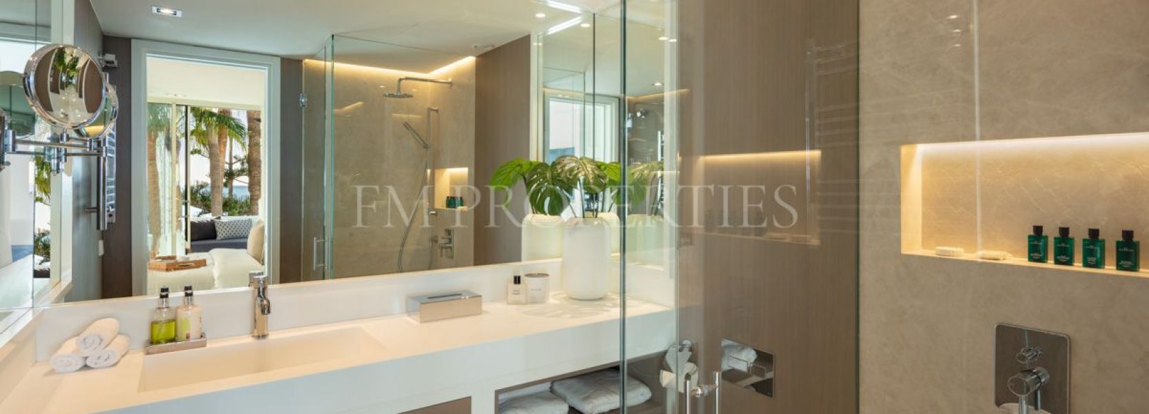 Penthouse  in Puente Romano, Marbella Golden Mile, Marbella