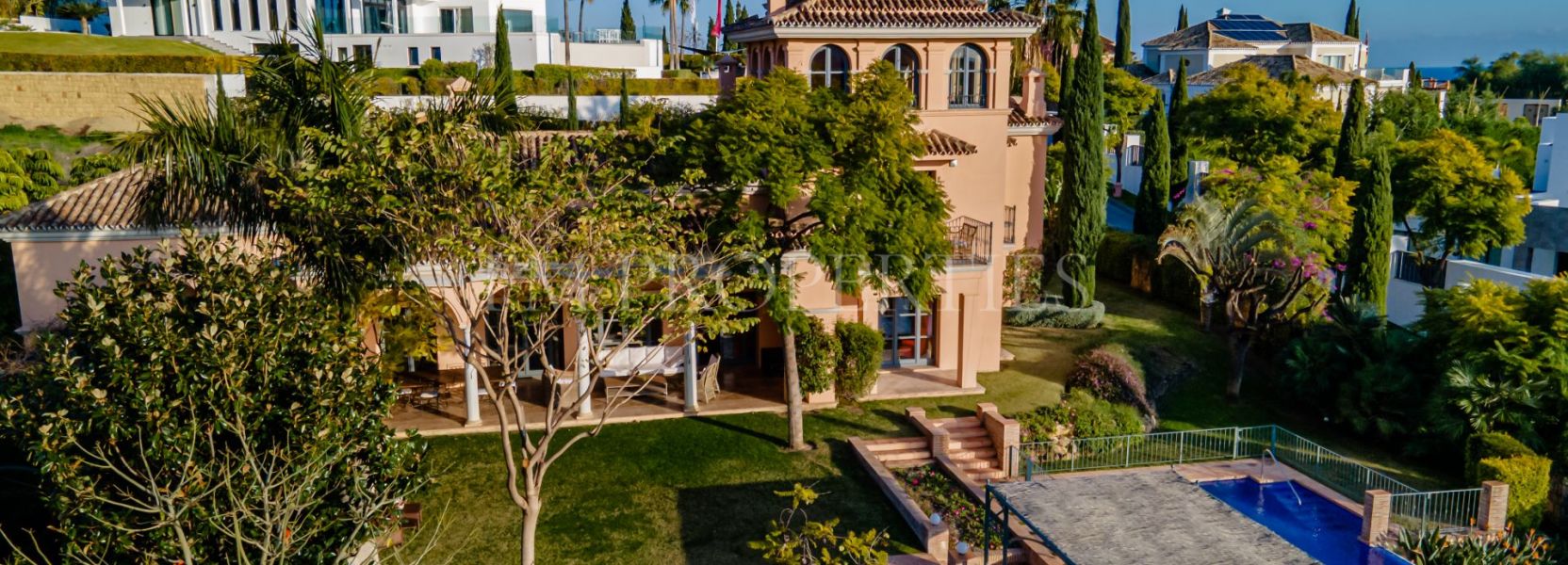 Villa  in Los Flamingos, Benahavis