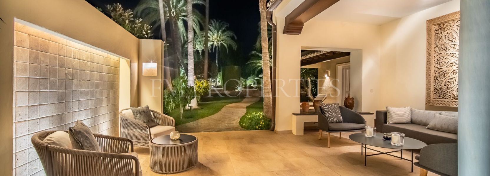 Villa  in Los Naranjos, Nueva Andalucia, Marbella