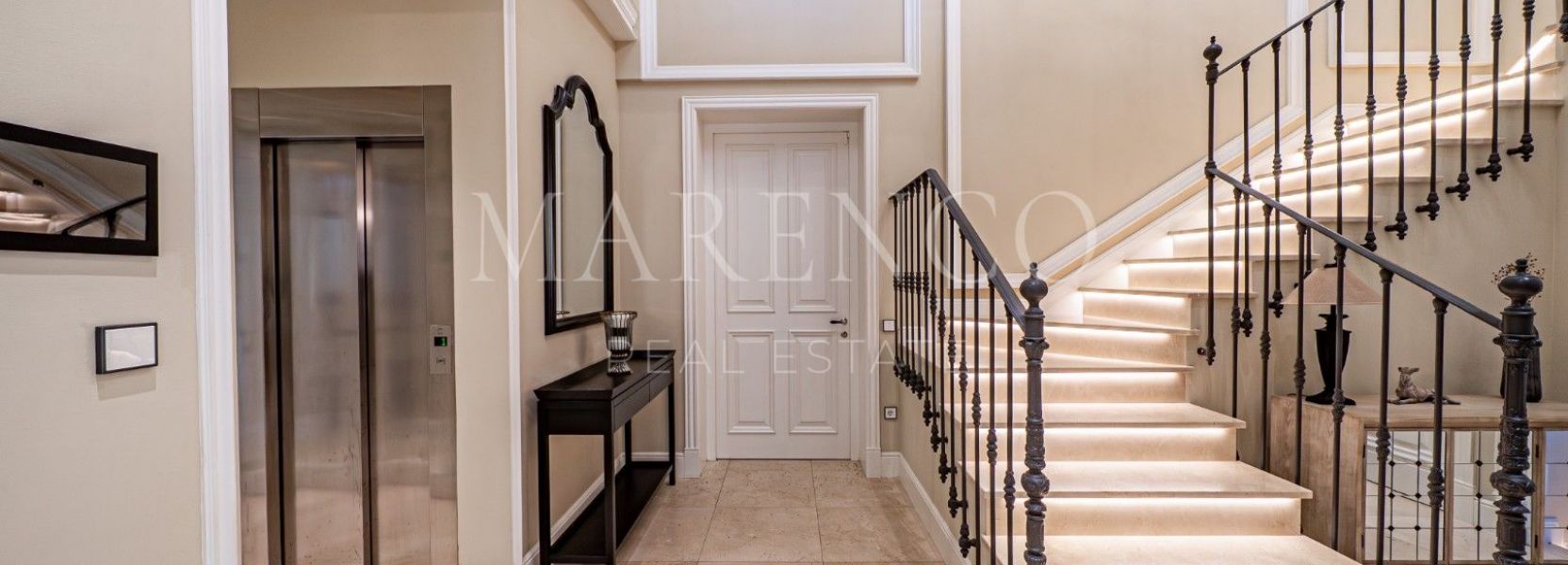 Villa  in Los Flamingos Golf, Benahavis