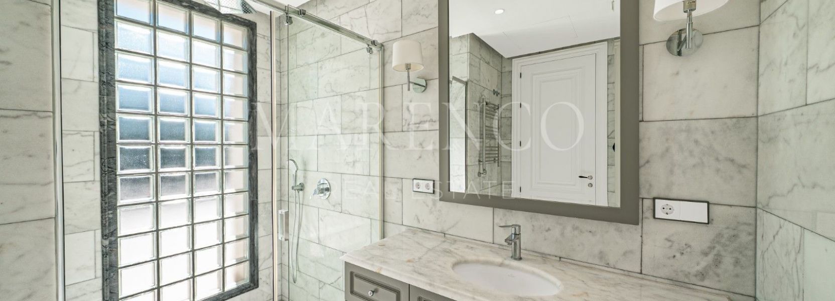 Villa  in Los Flamingos Golf, Benahavis