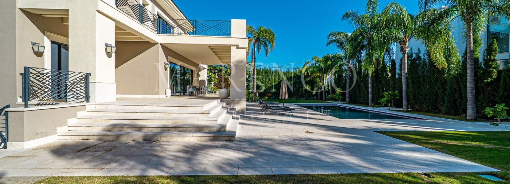 Villa  in Los Flamingos Golf, Benahavis