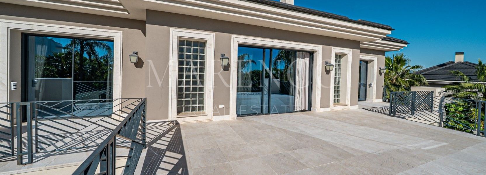 Villa  in Los Flamingos Golf, Benahavis