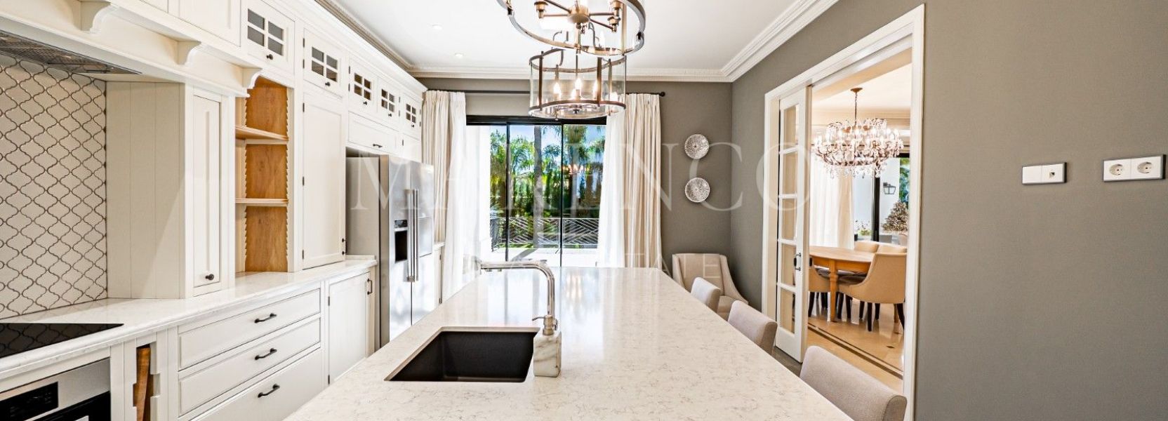 Villa  in Los Flamingos Golf, Benahavis