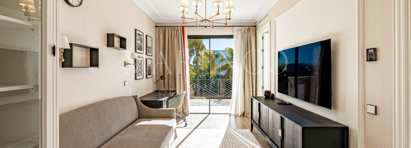 Villa  in Los Flamingos Golf, Benahavis