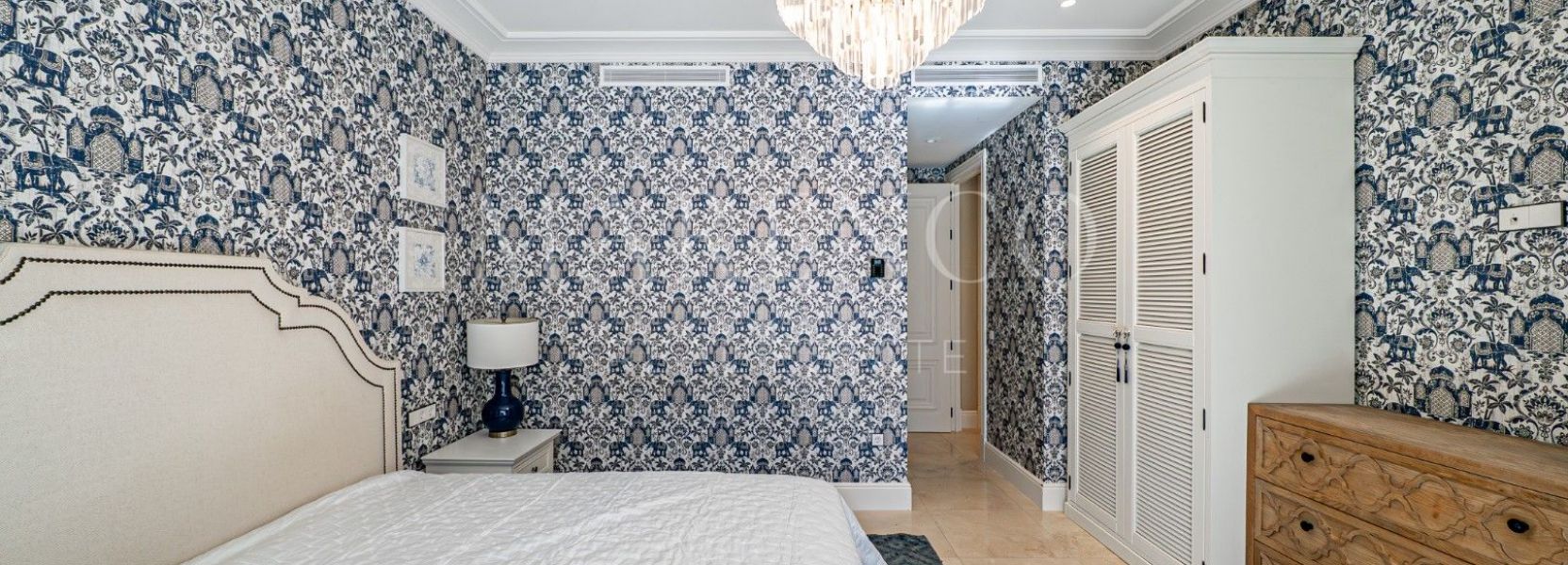 Villa  in Los Flamingos Golf, Benahavis