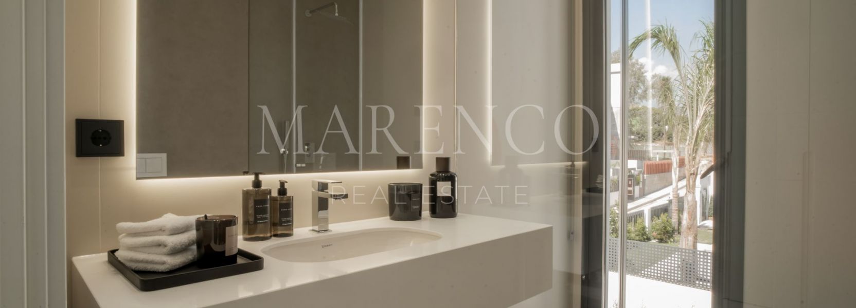 Villa  in Rio Verde, Marbella Golden Mile, Marbella