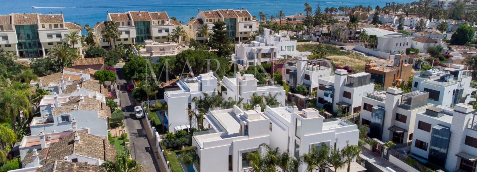 Villa  in Rio Verde, Marbella Golden Mile, Marbella