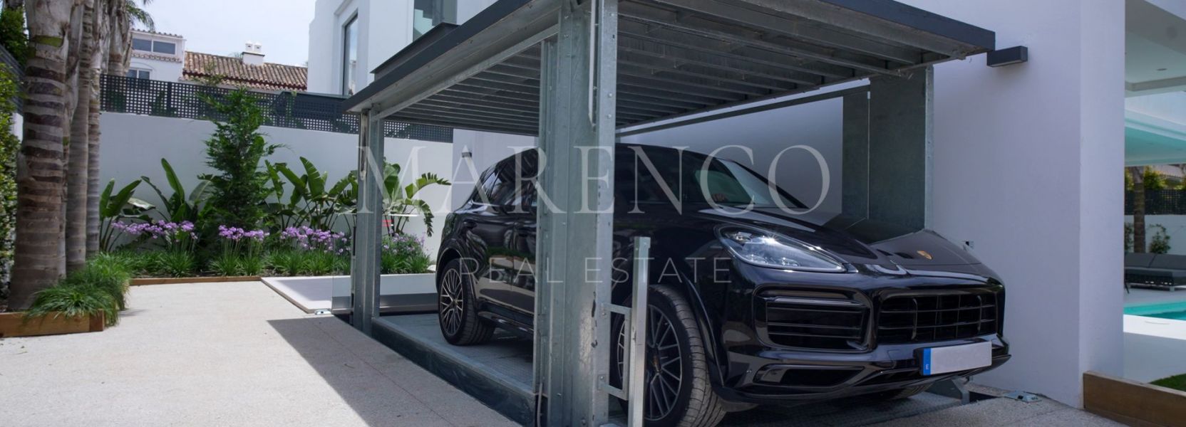 Villa  in Rio Verde, Marbella Golden Mile, Marbella