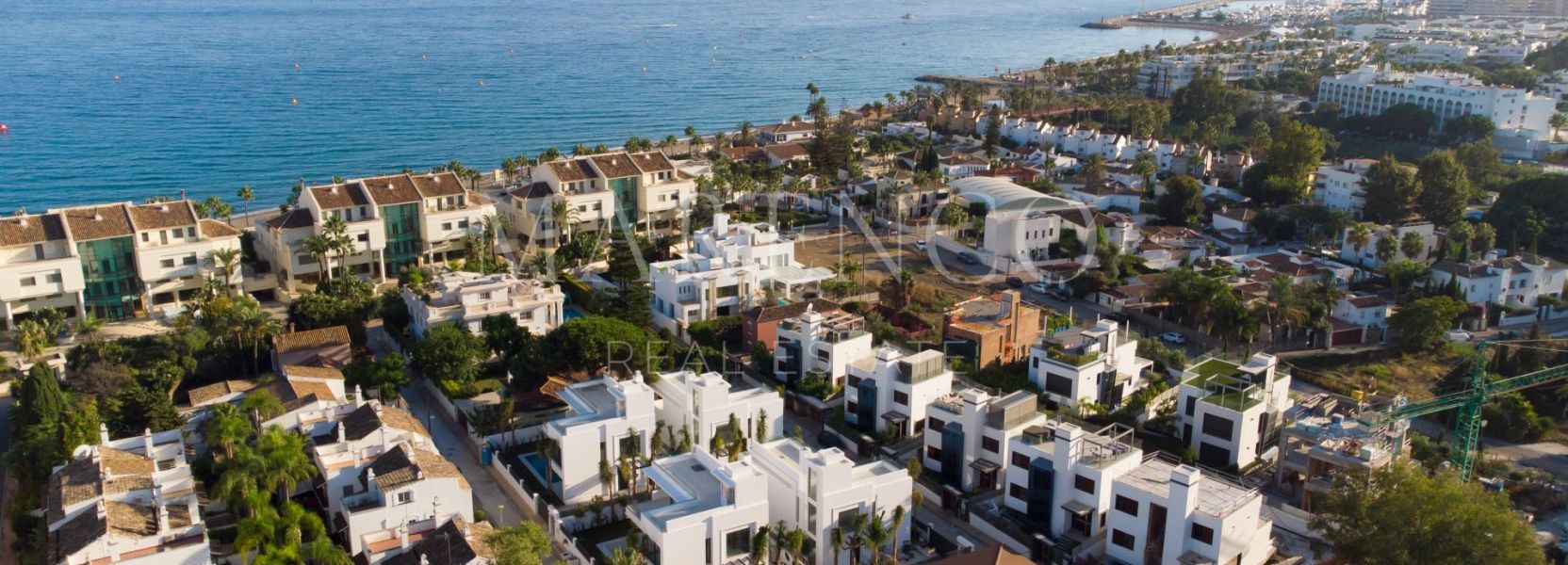 Villa  in Rio Verde, Marbella Golden Mile, Marbella