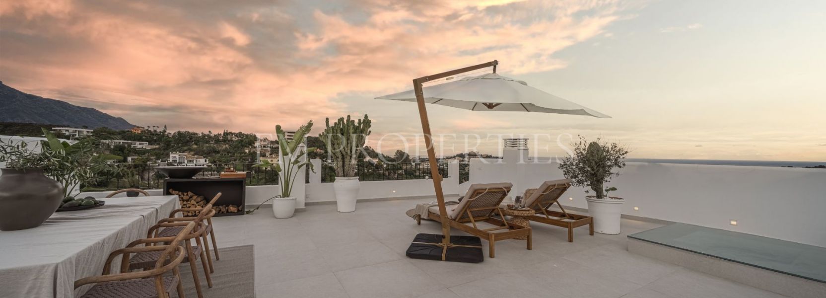 Duplex Penthouse  in La Quinta, Benahavis