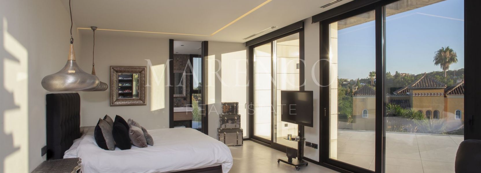 Villa  in Parcelas del Golf, Nueva Andalucia, Marbella