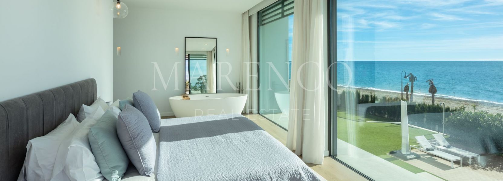 Villa  en El Saladillo, Estepona Este, Estepona