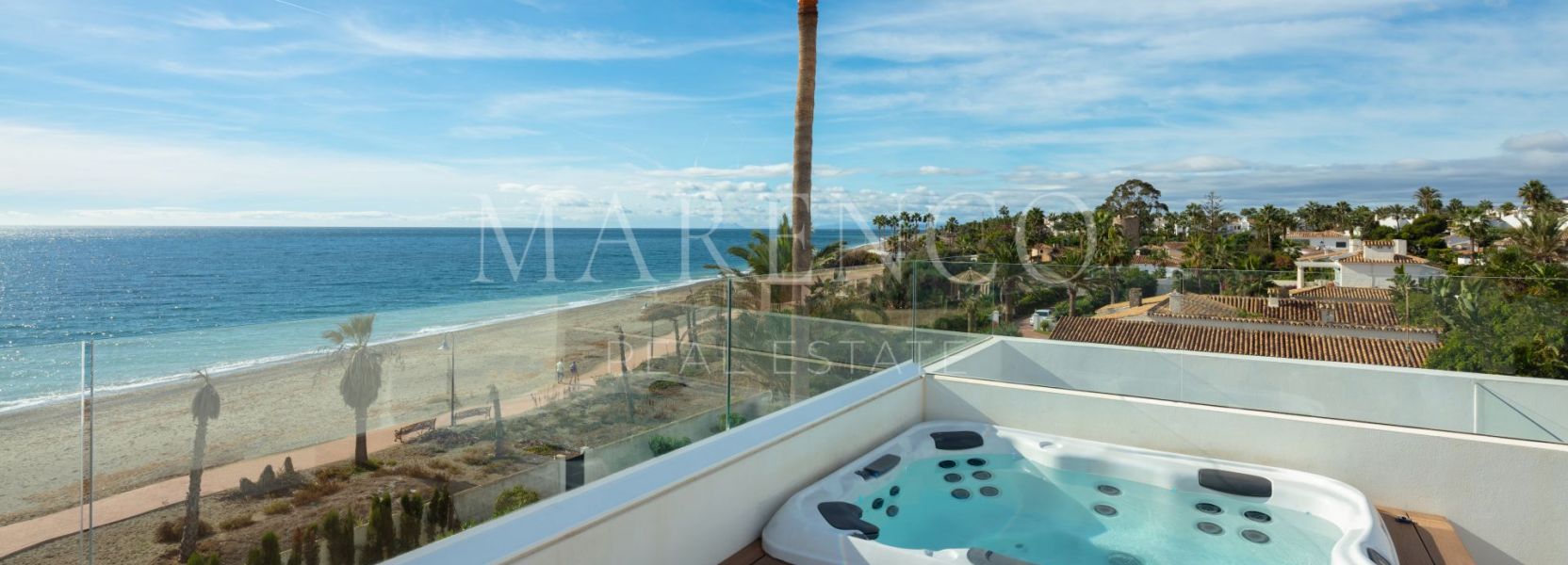 Villa  en El Saladillo, Estepona Este, Estepona