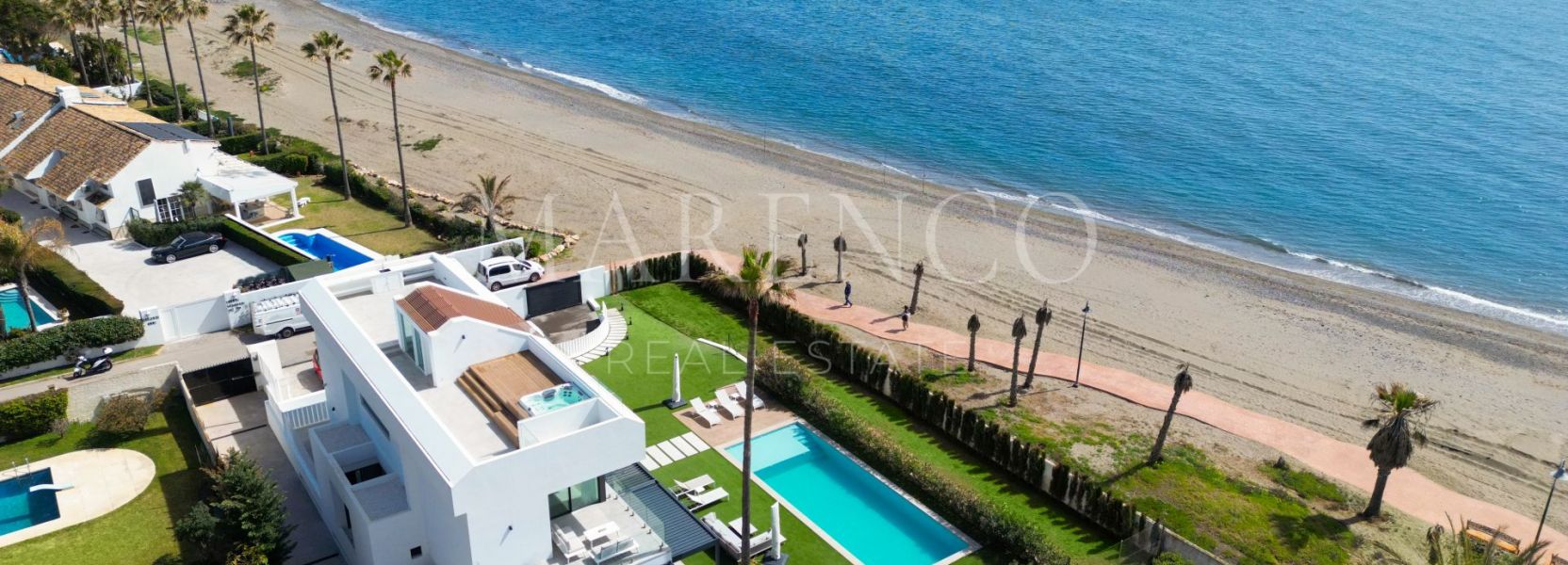 Villa  en El Saladillo, Estepona Este, Estepona